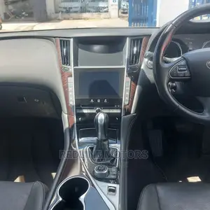 Nissan Skyline 2016 Black
