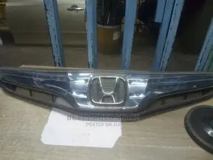 Honda Fit Shuttle Grill