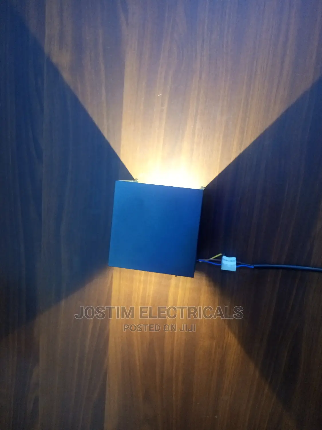 Led Wall Brackets Black in Colour