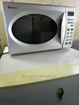 Microwave Oven
