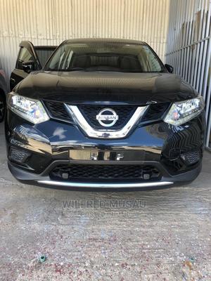 Nissan X-Trail 2015 Black - thumbnail 2