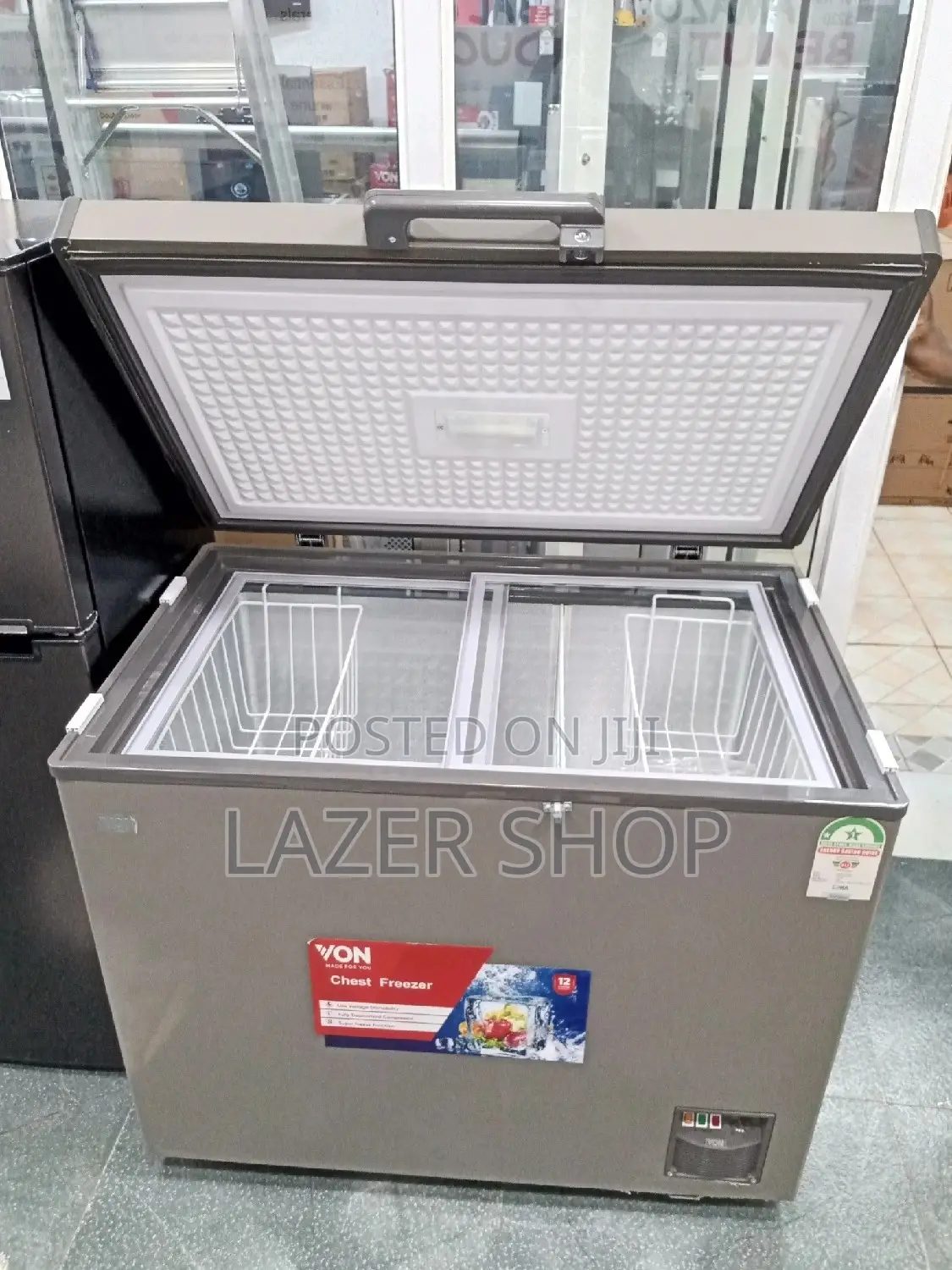Von VAFC-33DUS Showcase Freezer, 213L - Grey