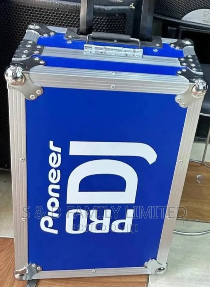 Pioneer Ddj Rev1plus Flight Caseplus DJ Headphone.