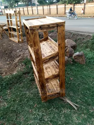 Pallet Pulpit/ Organiser