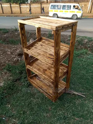 Beautiful Bookshelf Organiser