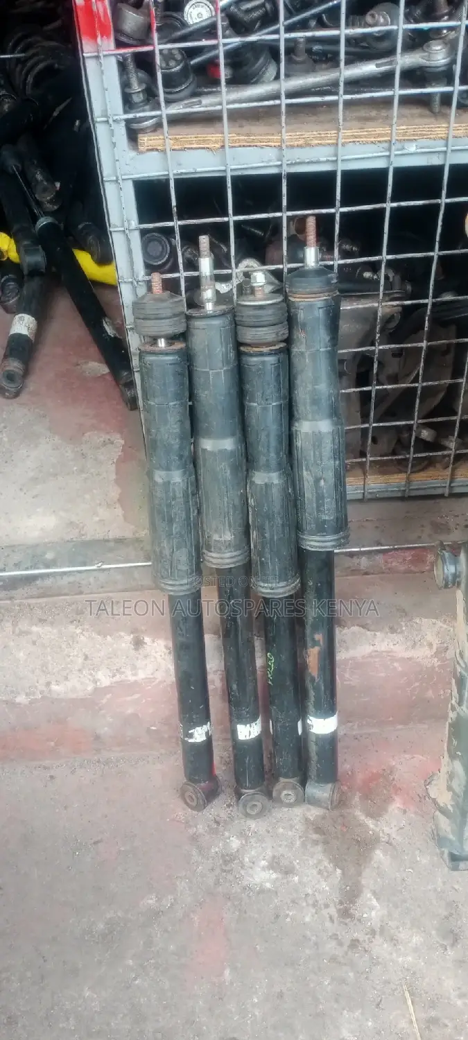 Honda Fit/Freed Honda Shuttle Rear Shocks