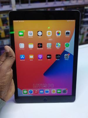 Apple iPad Wi-Fi +3G 64 GB Gray - main view