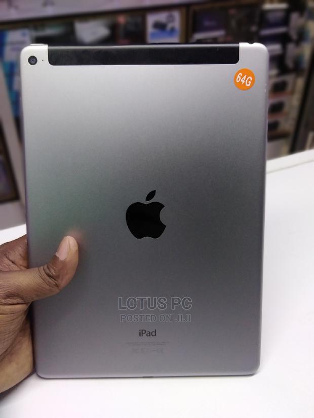 Apple iPad Wi-Fi +3G 64 GB Gray - thumbnail 2