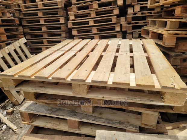Storage Strong Pallets