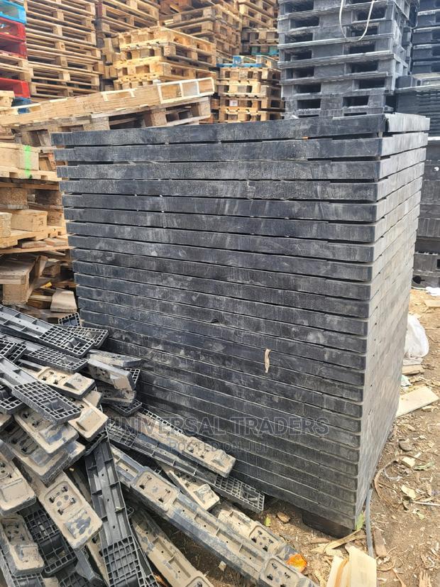 Plastic Pallets - Stackable - main view