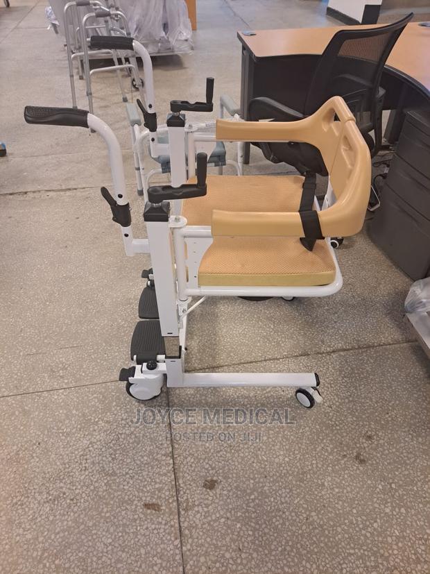 Bed to Wheelchair Transfer Seat