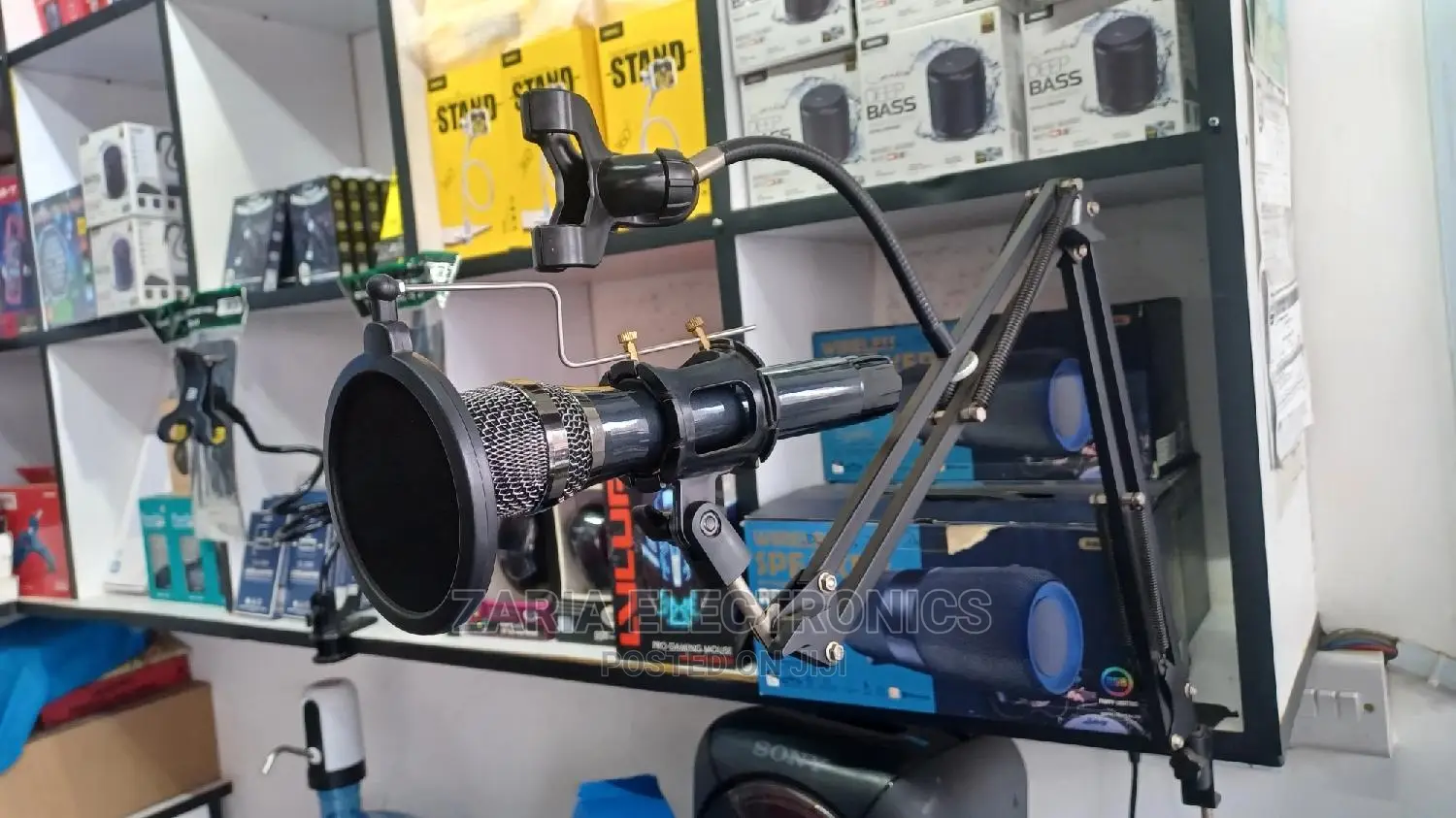 Mic Stand for Recording Studio