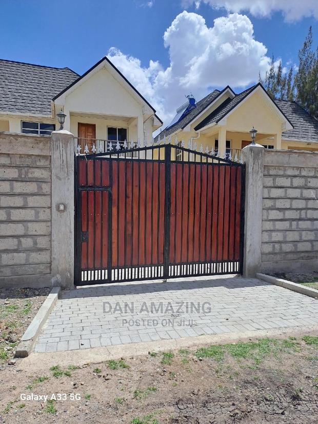 4bdrm Maisonette in Katani for Sale - thumbnail 3