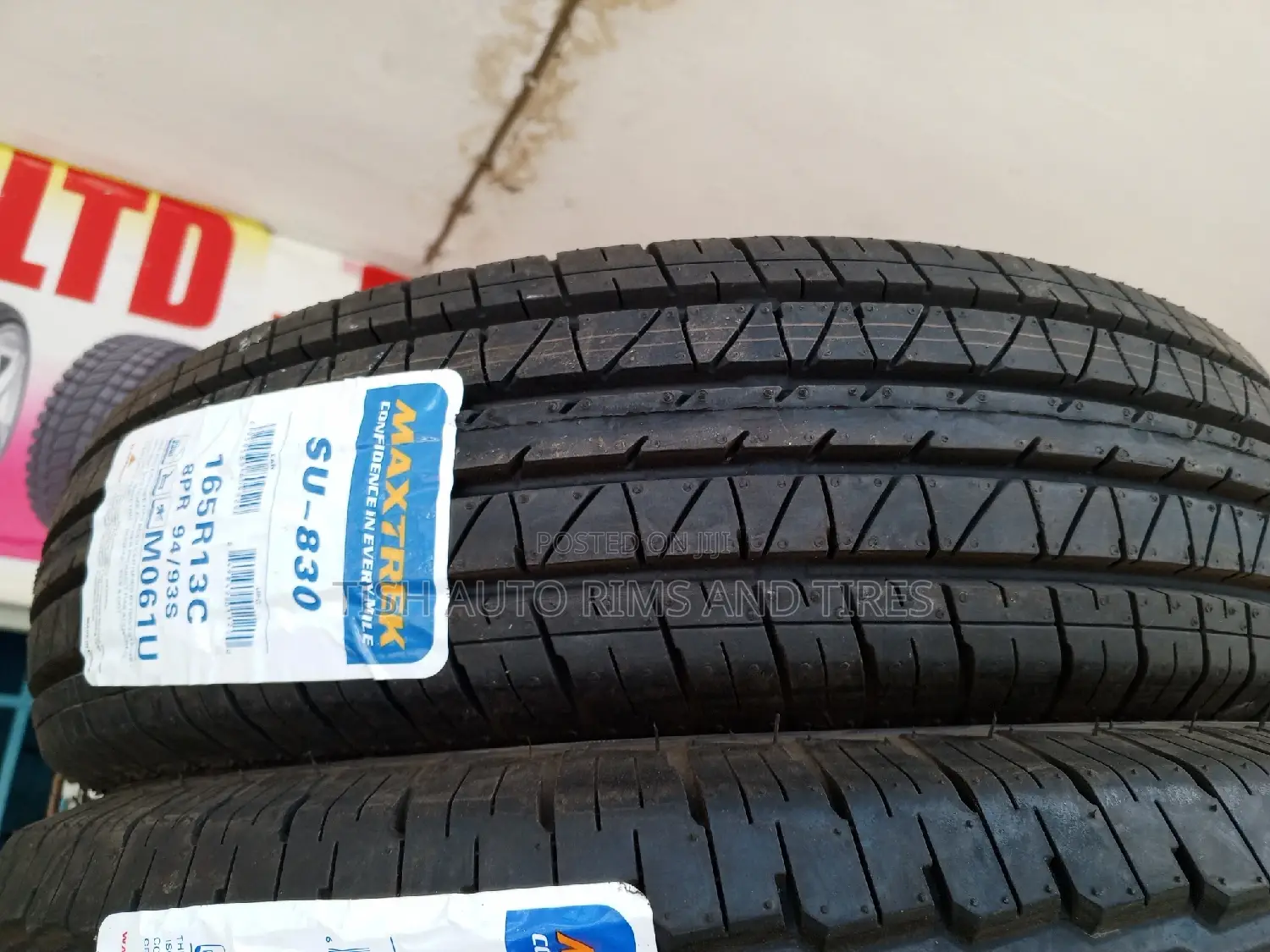 165R13 Maxtrek