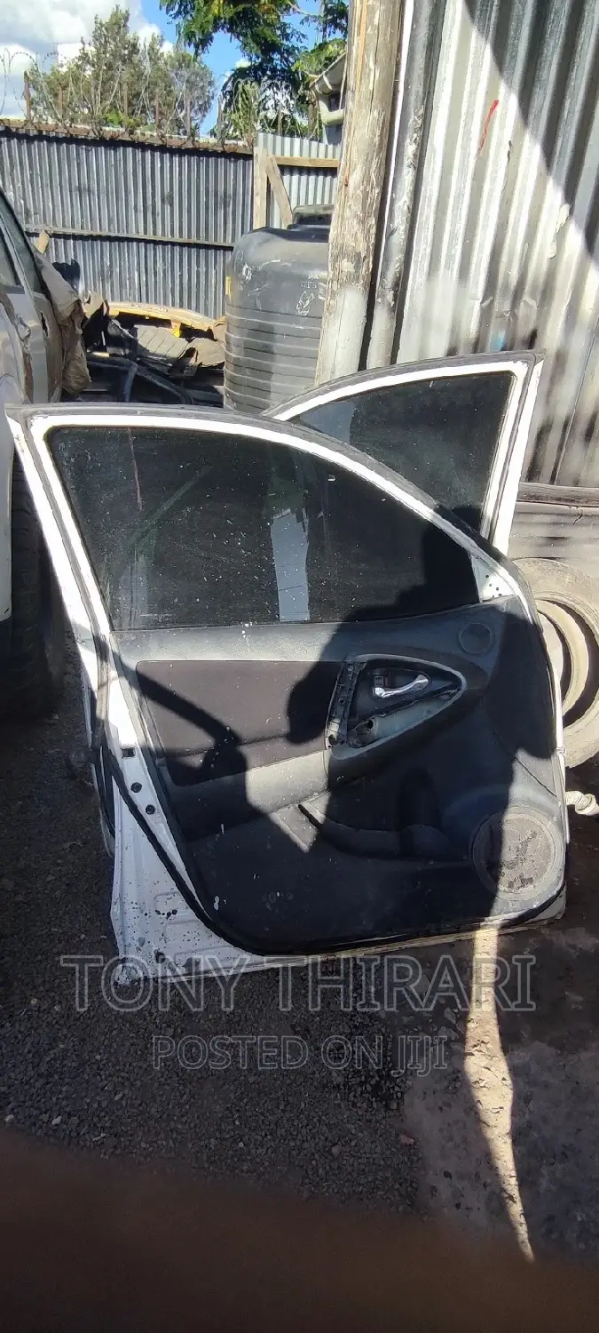 Selling All Four (3) Doors for Rav4 AC31 at 40,000