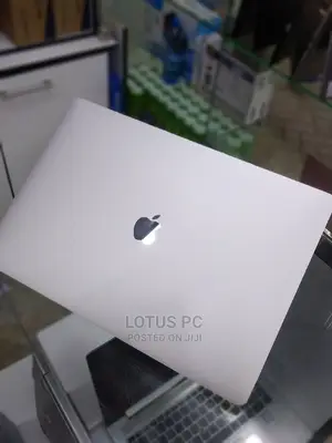 Laptop Apple MacBook Pro 2019 16GB Intel Core I9 SSD 1T