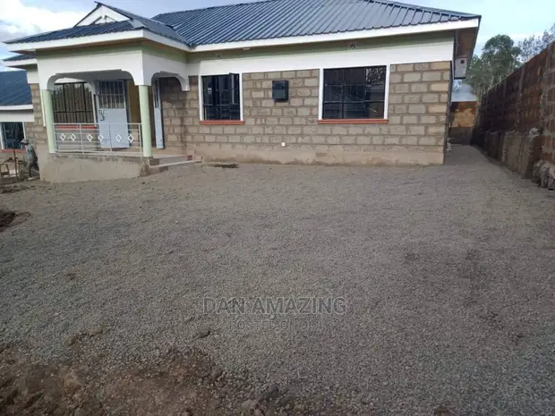 3bdrm Bungalow in Matasia for sale