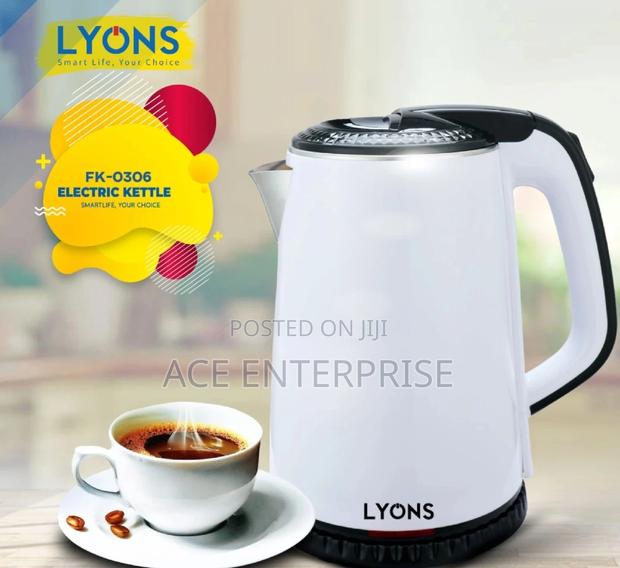 Lyons 2 Litres Plastic Kettle - main view