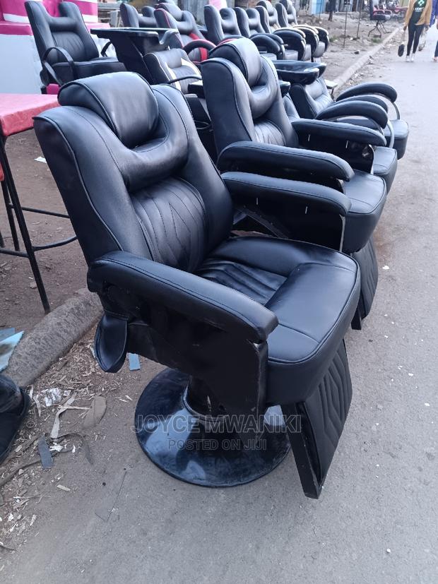 Barber Chairs With Imported Leather. - main view