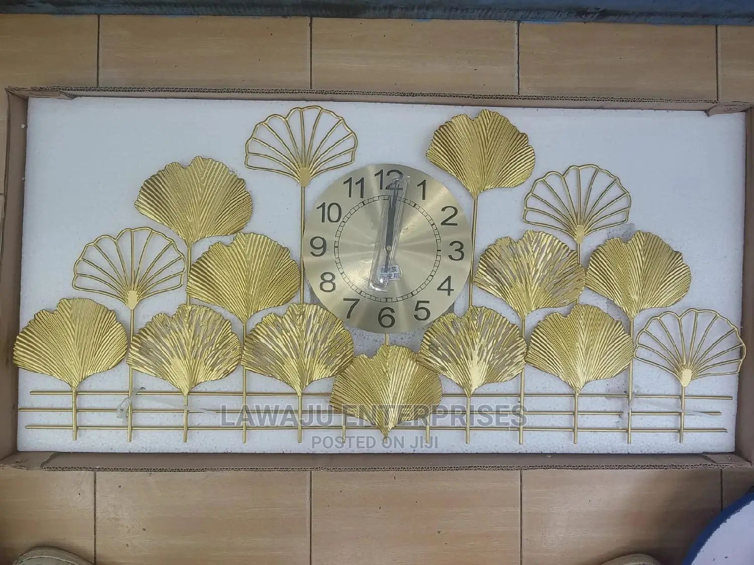Wrought Iron Leaf Wall Clock (L100cms*W80cms*H50cms)