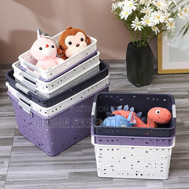 Large Plastic Storage Basket 31x22x18cm - thumbnail 2