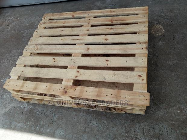 1.2m X 1m Wooden Pallets. (120*100*15)Cms