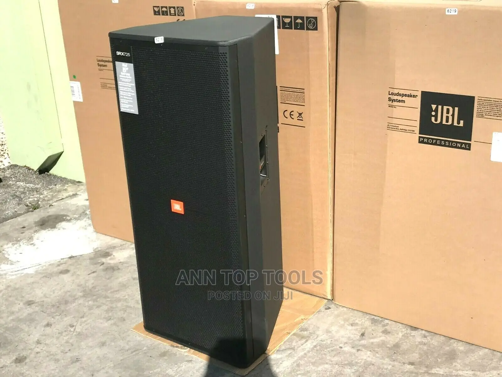 JBL SRX725 Dual 15" 4800W 2-Way Loudspeaker