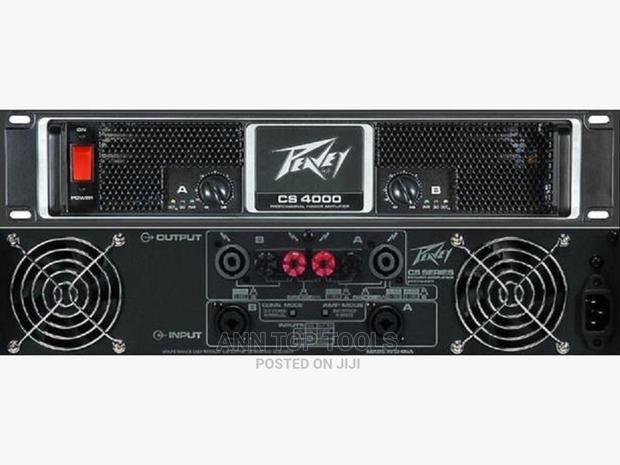 Peavey CS 4000 Power Amplifier