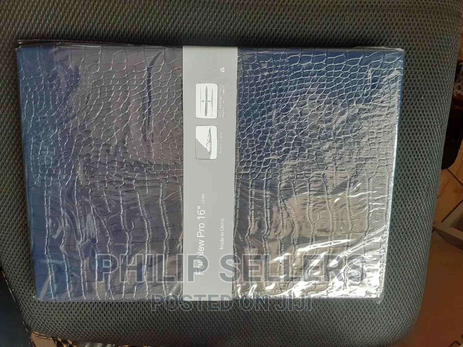 A2485 Macbook Pro Crocodile Leather Case