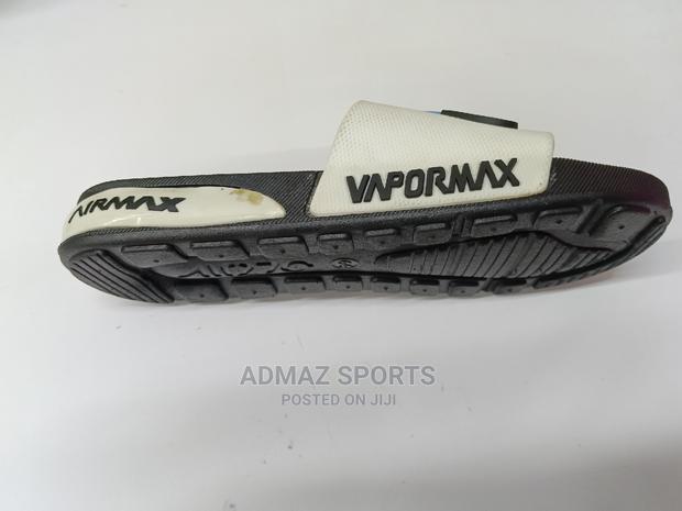 Nike Slides - thumbnail 3