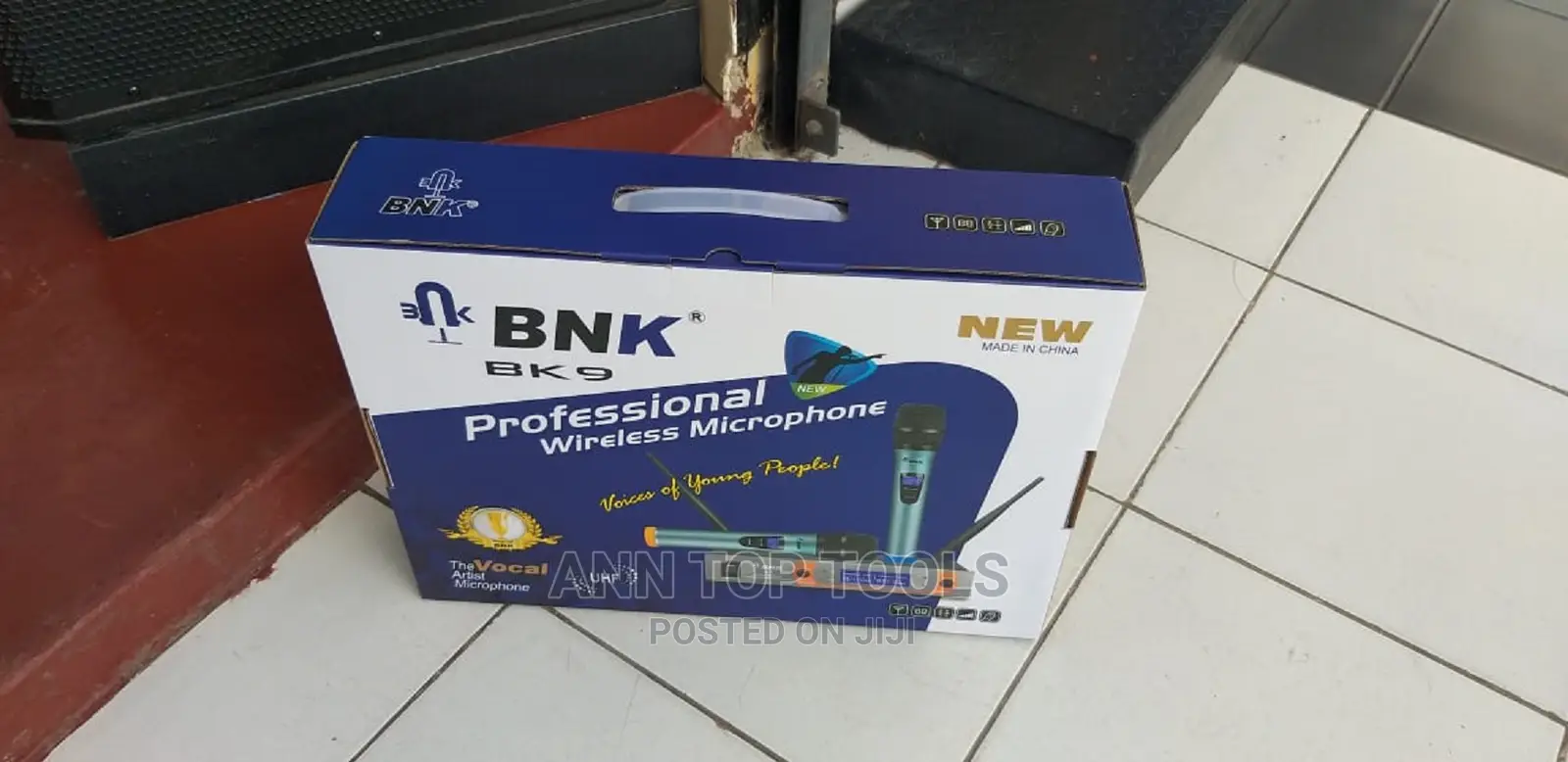 BNK BK9 Professional Wireless Microphone