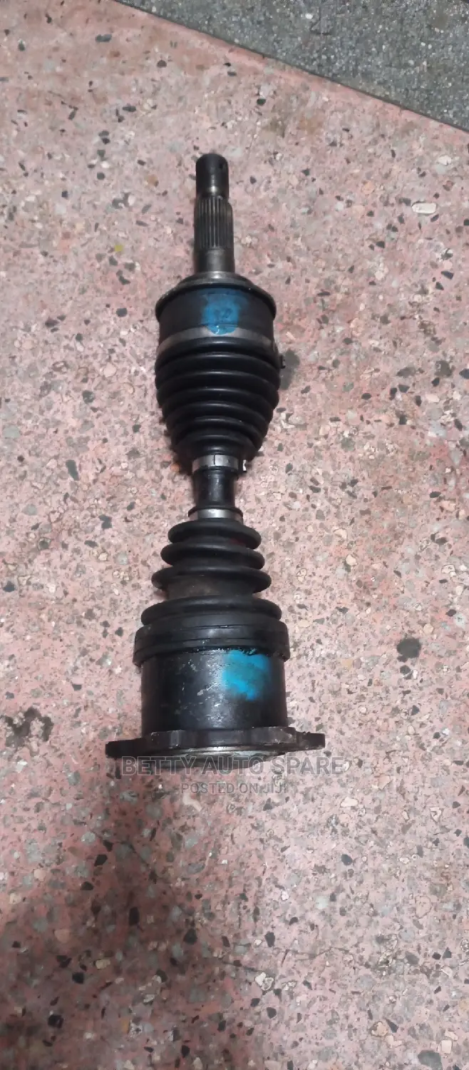 Toyota Hiace 7 L Drive Shaft in Nairobi Central Vehicle Parts