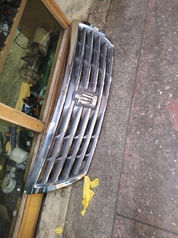 Crown 2010 Front Grill - main view