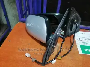Toyota Platz Power Side Mirror, Clean Ex Japan Motor Parts