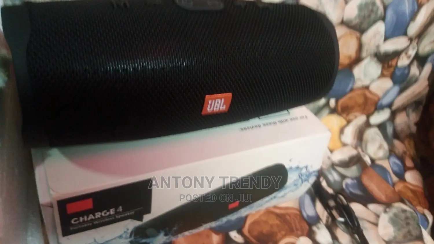 Portable Bluetooth Speaker With Full-Spectrum, Powerful Sound