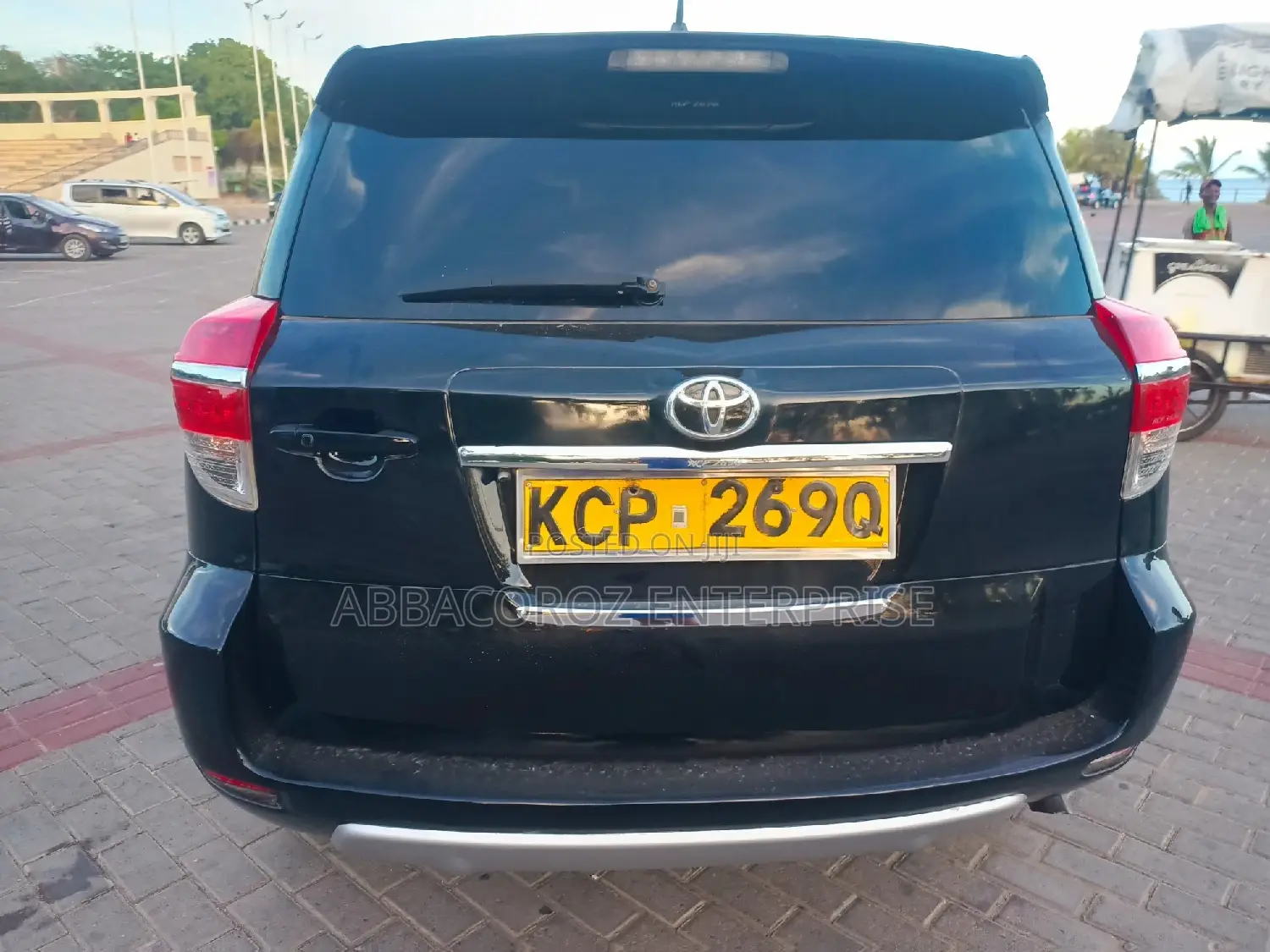 Toyota Vanguard 2012 Black