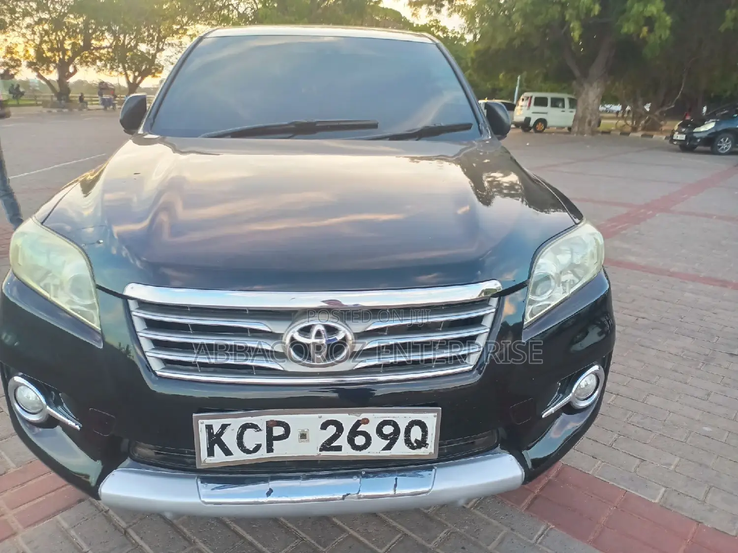 Toyota Vanguard 2012 Black