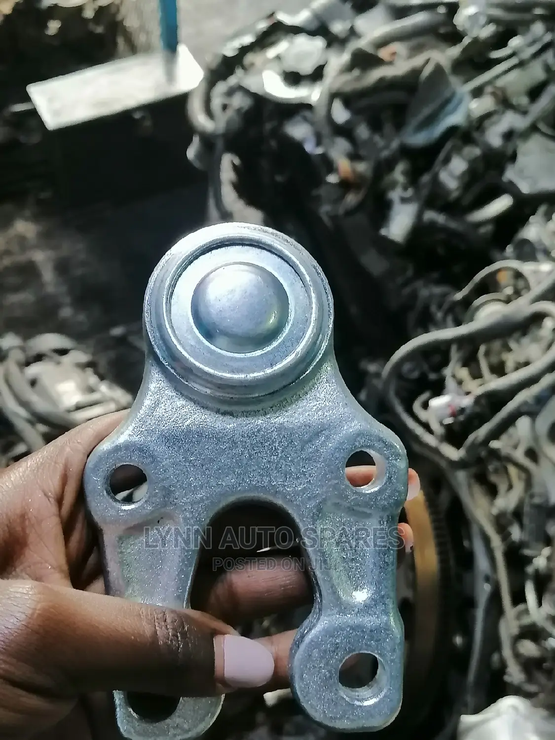 Toyota Hiace 7l Lower Ball Joint