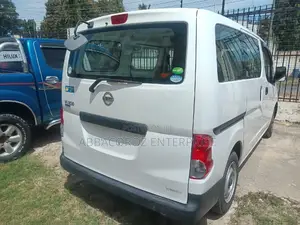 Nissan NV200 2015 White