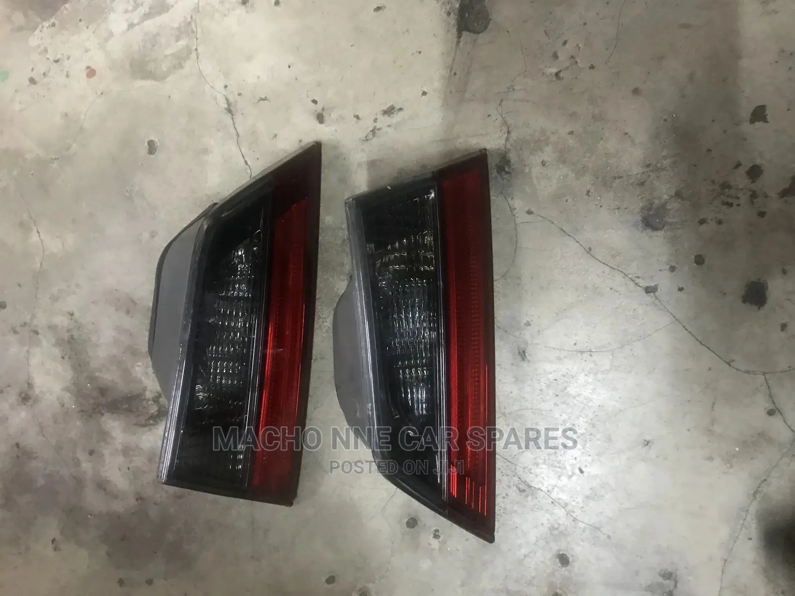 Toyota Mark X 2014 Boot-Light