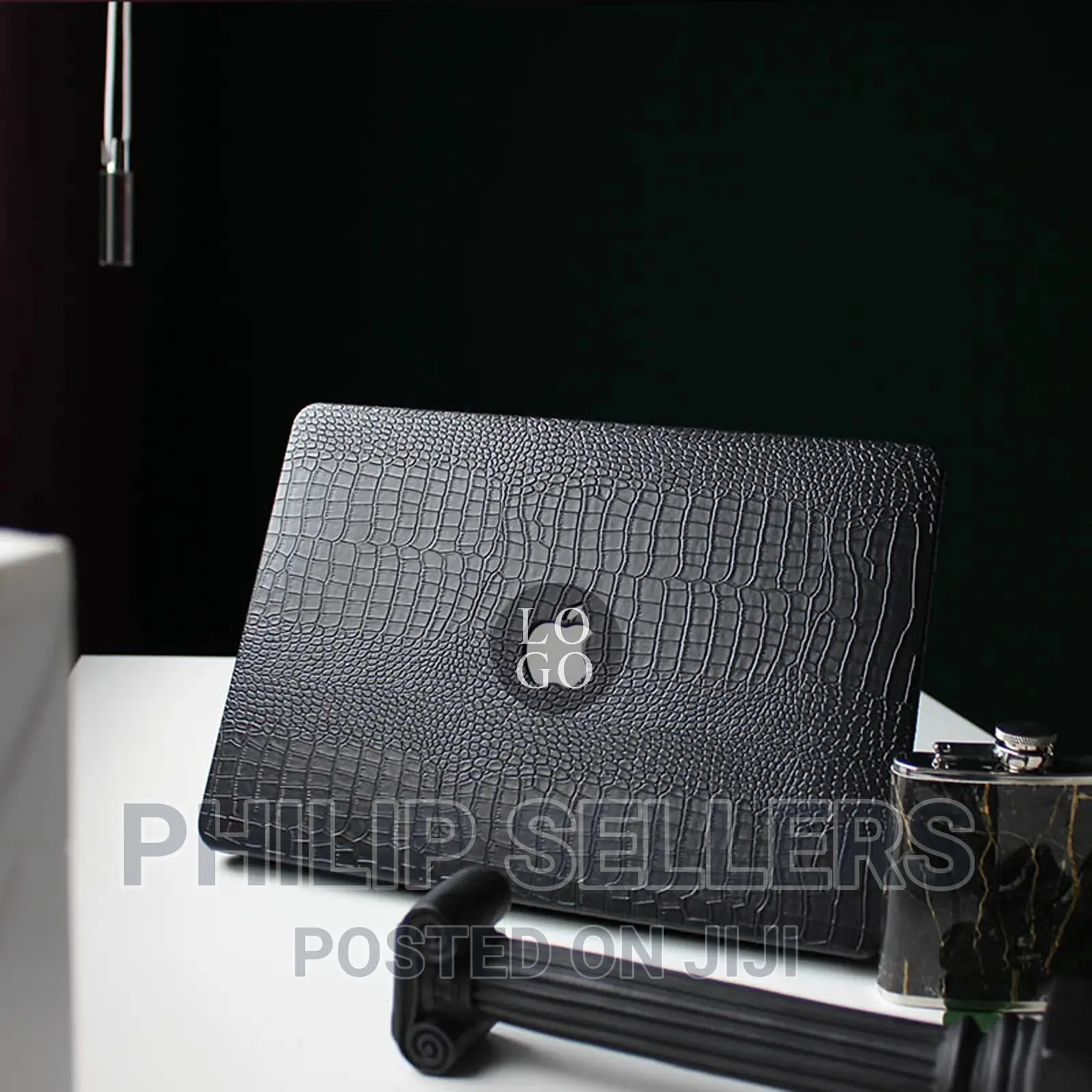 2022 M2 New Black Crocodile Macbook Case, Abstract Laptop Ca