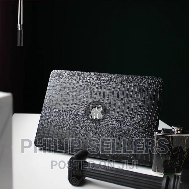 2022 M2 New Black Crocodile Macbook Case, Abstract Laptop Ca