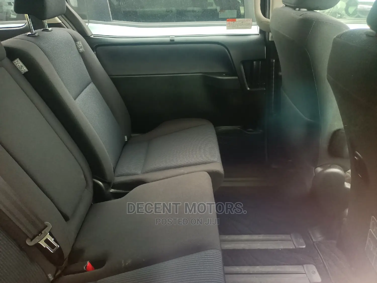 Toyota Voxy 2017 Gray