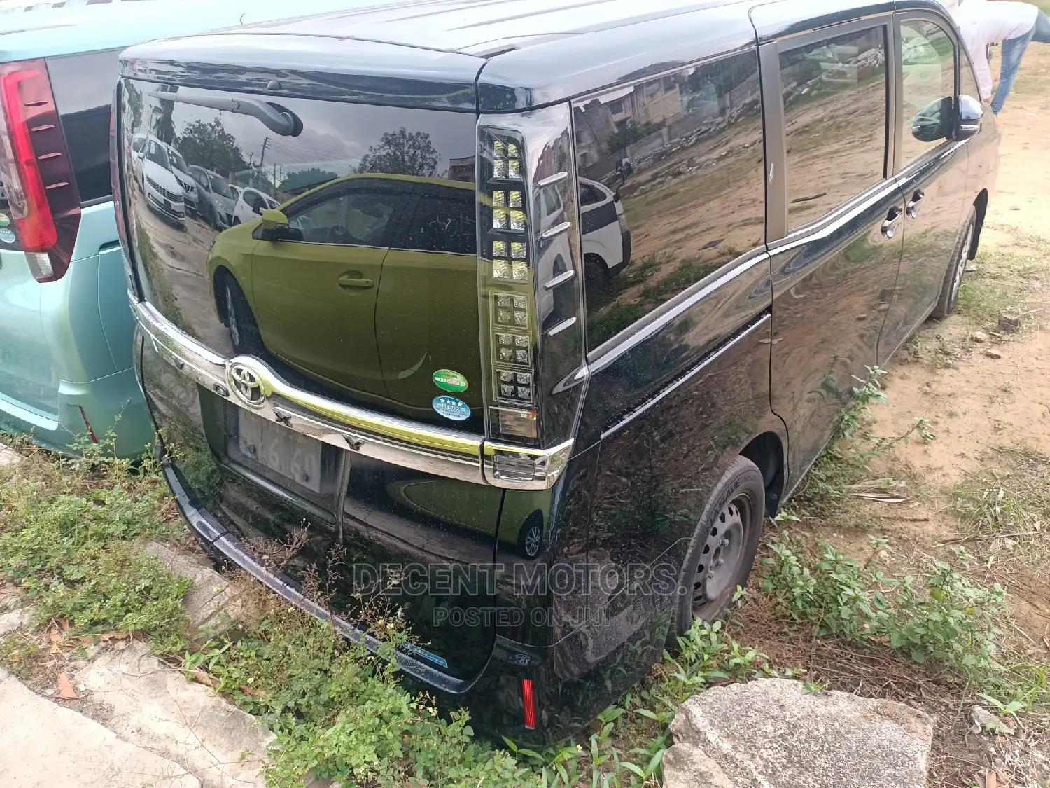 Toyota Voxy 2017 Gray
