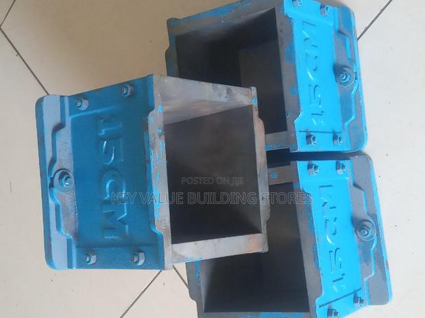 High Quality Concrete Testing Moulds (Cast Iron) - thumbnail 2
