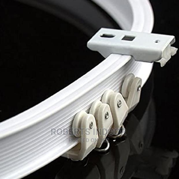 Bendable Curtain Rails With Flexible Tracks