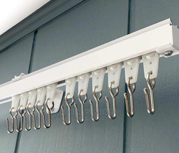 6 Meters Bendable Rails (Inclusive All Its Accessories)