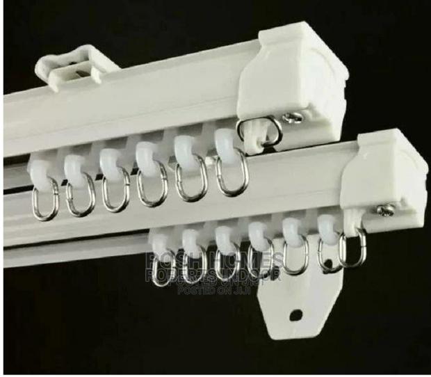 Straiight Rail: Aluminium Track for Durability