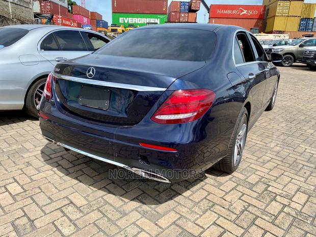 Mercedes-Benz E200 2017 Blue - thumbnail 16