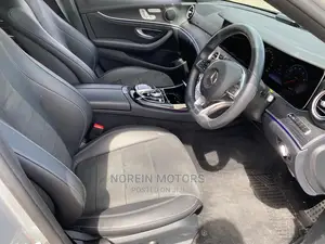 Mercedes-Benz E200 2016 Silver